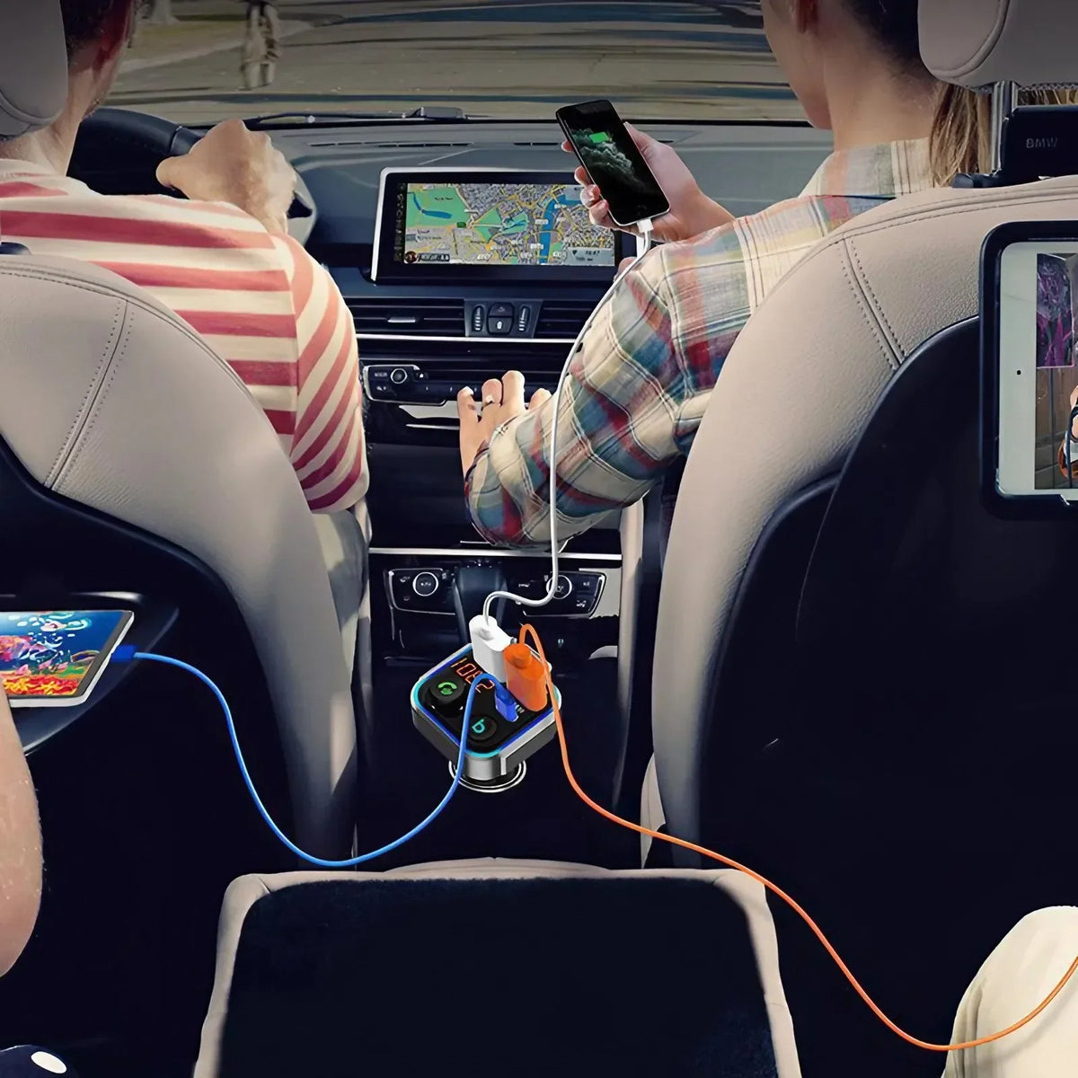 Cargador USB Dual para Auto 3.1A con Pantalla LCD — Voltímetro 12V/24V